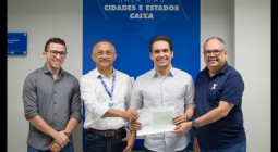 Prefeito Dr. Gilberto Júnior assina contrato de mais de R$ 14 milhões para novas obras em Uruçuí