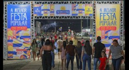 População lota a Beira Rio na quarta noite da melhor festa popular do Piauí