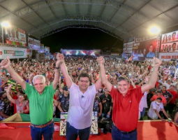 A coligação “TIME DO POVO” vitoriosa, com Rafael e Themistócles.