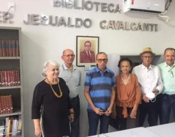 Corrente ganha biblioteca com nome de Jesualdo Cavalcanti