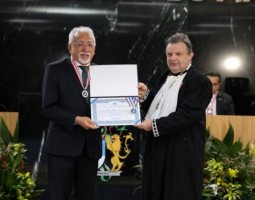 Professor Fonseca Neto recebe a Medalha do Mérito Judiciário do Piauí