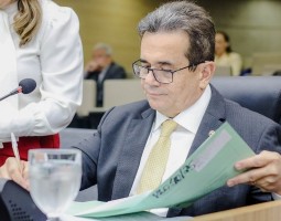 CCJ aprova cinco mensagens do Poder Executivo