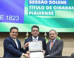Conselheiro do CNJ recebe título de cidadania piauiense