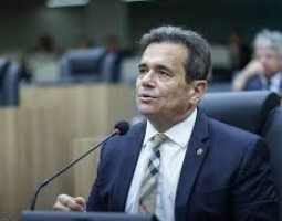 Henrique Pires rebate Limma e reafirma: “todo o MDB” sente que PT ocupa “espaço demais” na base