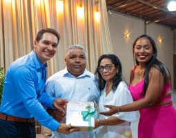 Prefeito Dr. Gilberto Júnior participa de Casamento Comunitário de 22 casais