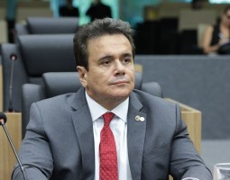 Henrique Pires celebra nomeação de Carlos Brandão para STJ