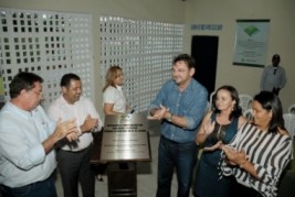 Wilson entrega reforma e ampliação de escola em Santo Inácio do Piauí