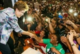 ‘Pela saúde da democracia, temos de defendê-la contra o golpe’, afirma Dilma