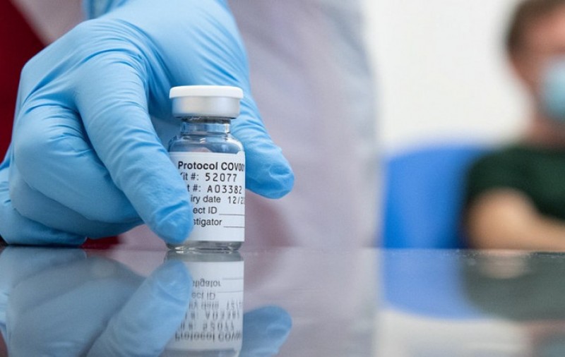 Publicada lei que destina R$ 1,9 bilhão para vacina de Oxford contra covid-19