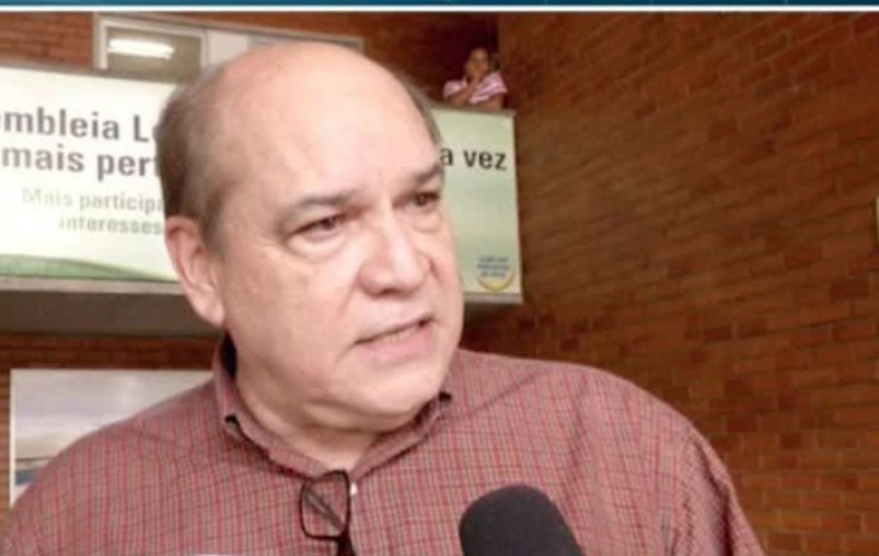 Morre ex-governador Guilherme Melo com câncer no cérebro