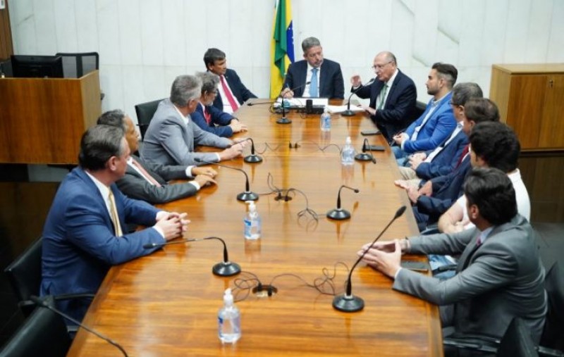 Novo governo fará emendas ao Orçamento de 2023 por meio do relator-geral