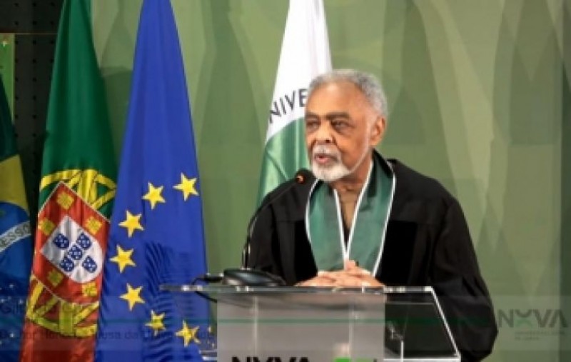 Gilberto Gil recebe o título doutor Honoris Causa de universidade portuguesa
