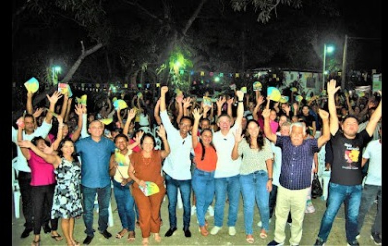 Eduardo Santos lança pré-candidatura a vereador em grande estilo e cercado pelo povão