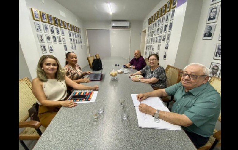 APL e Seduc se reúnem para discutir projeto Literatura Piauiense nas Escolas