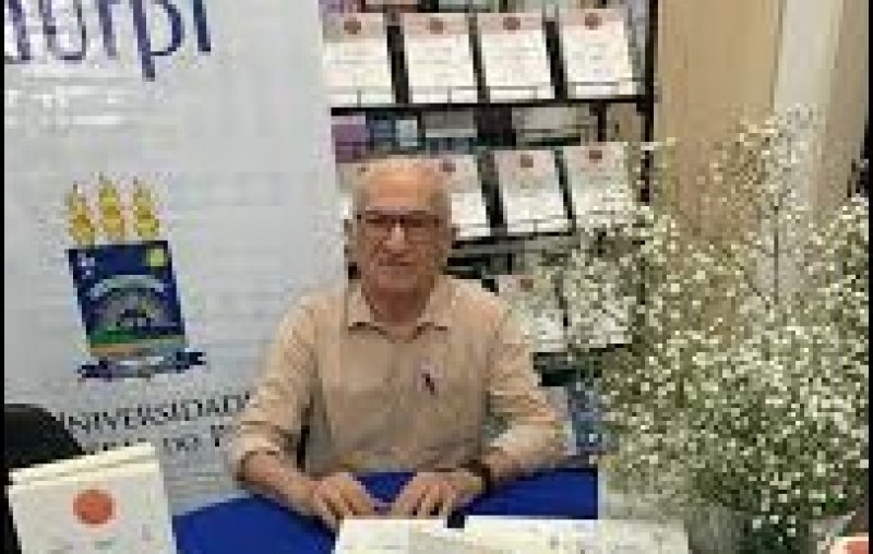 Ser acadêmico, por Felipe Mendes