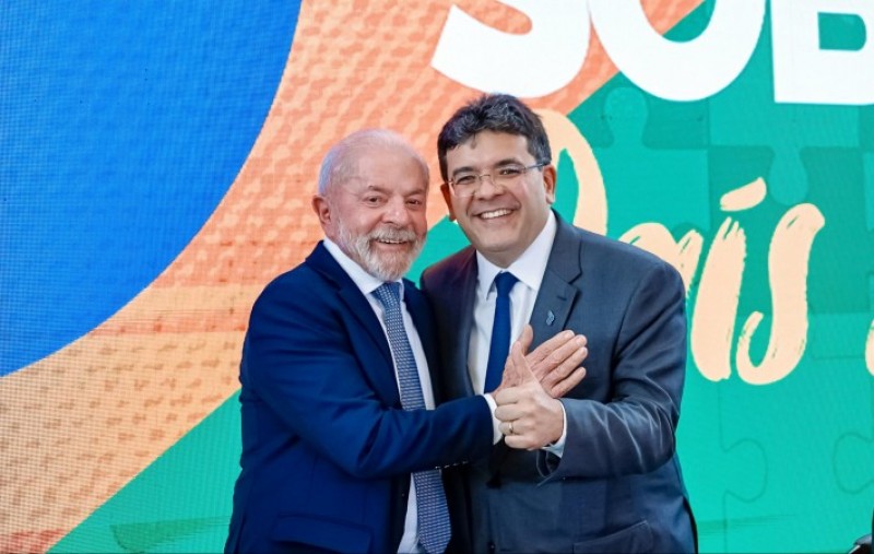 Em reunião com Lula, Rafael Fonteles defende medidas emergenciais e flexibilização fiscal para preservar empregos diante do tarifaço